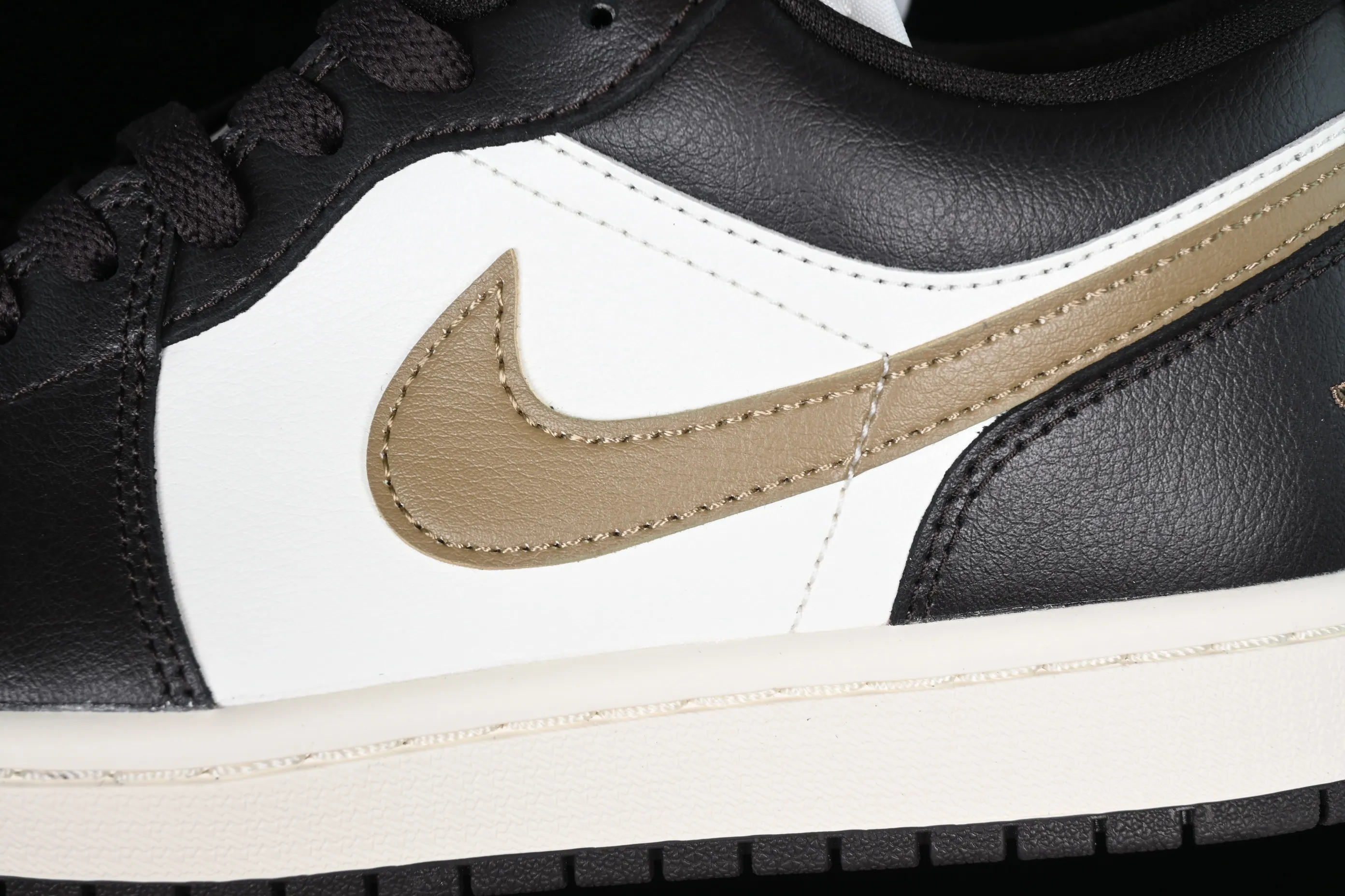 All categories Air Jordan Jordan series basketball shoes Air Jordan 1 Low G version pure original Air Jordan 1 Low AJ1 Joe 1 white coffee color low-top cultural casual sneakers DC0774-200